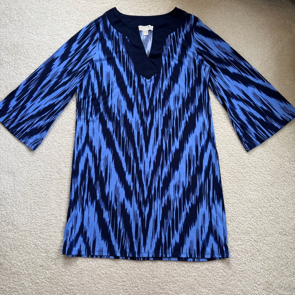 Michael kors v-neck dress with 3/4 sleeves